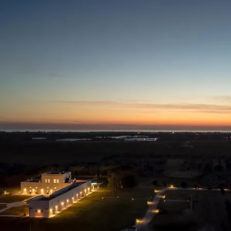 Βίλα Masseria Samali 14&4, Emma
