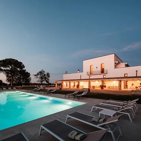 Masseria Samali 14&4, Emma Leverano