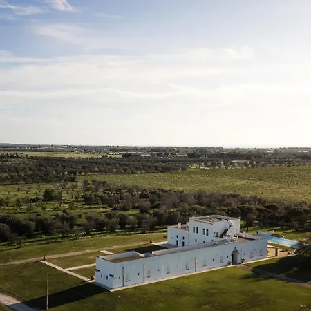 Masseria Samali 14&4, Emma Leverano